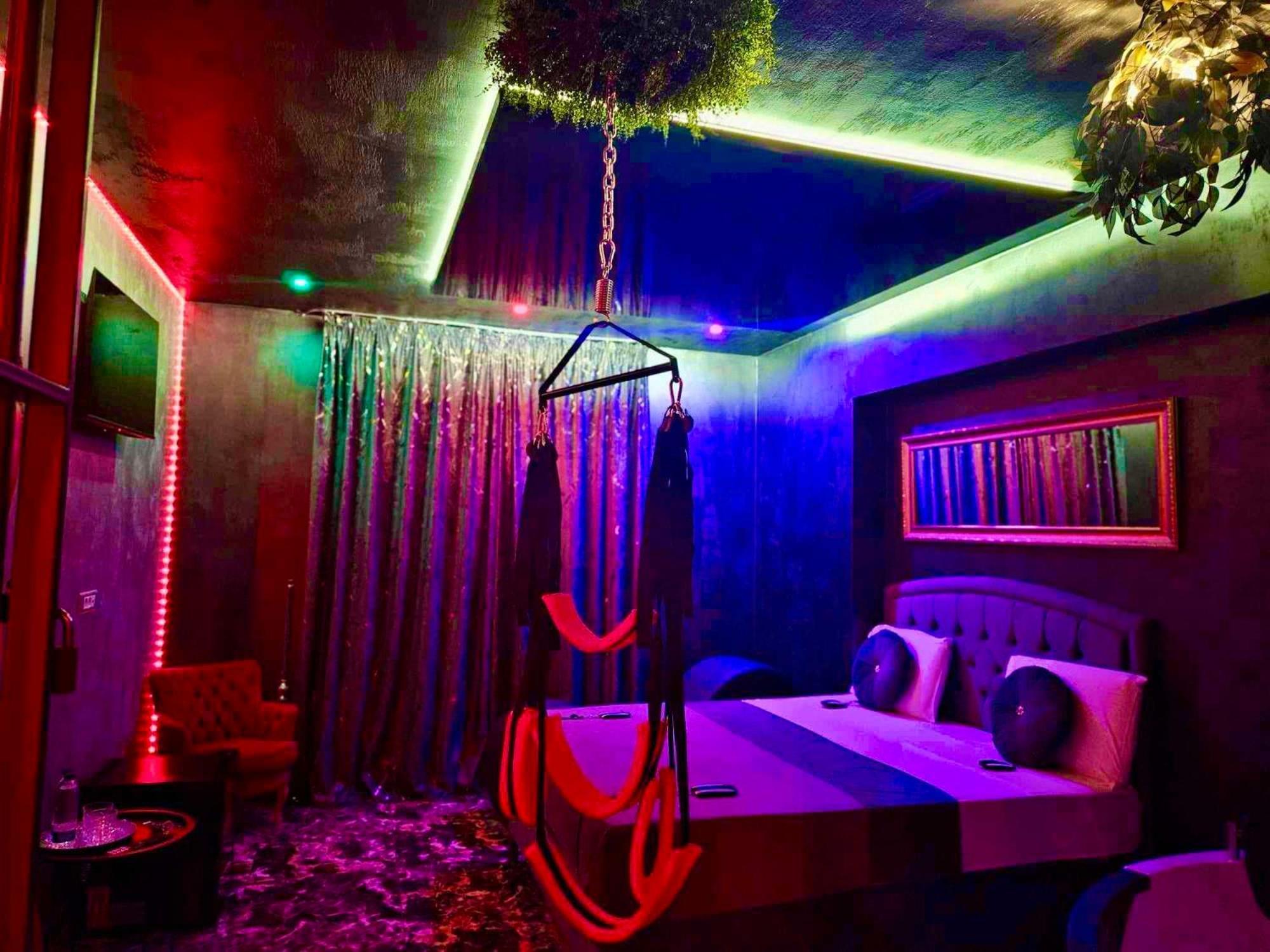 Love Room Букурещ Екстериор снимка